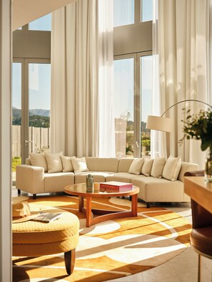Ropa de cama de alta calidad, edredón y minibar