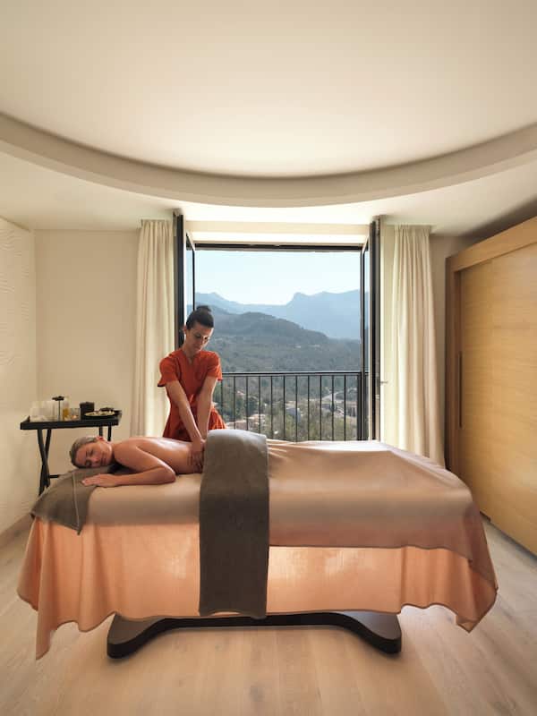 Couples treatment rooms, sauna, steam room, Turkish bath