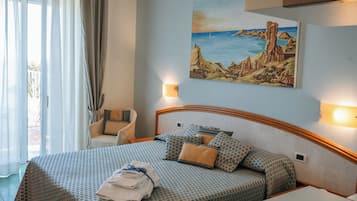 Kahden hengen huone, merinäköala | Minibaari, tallelokero huoneessa, työpöytä, ilmainen Wi-Fi