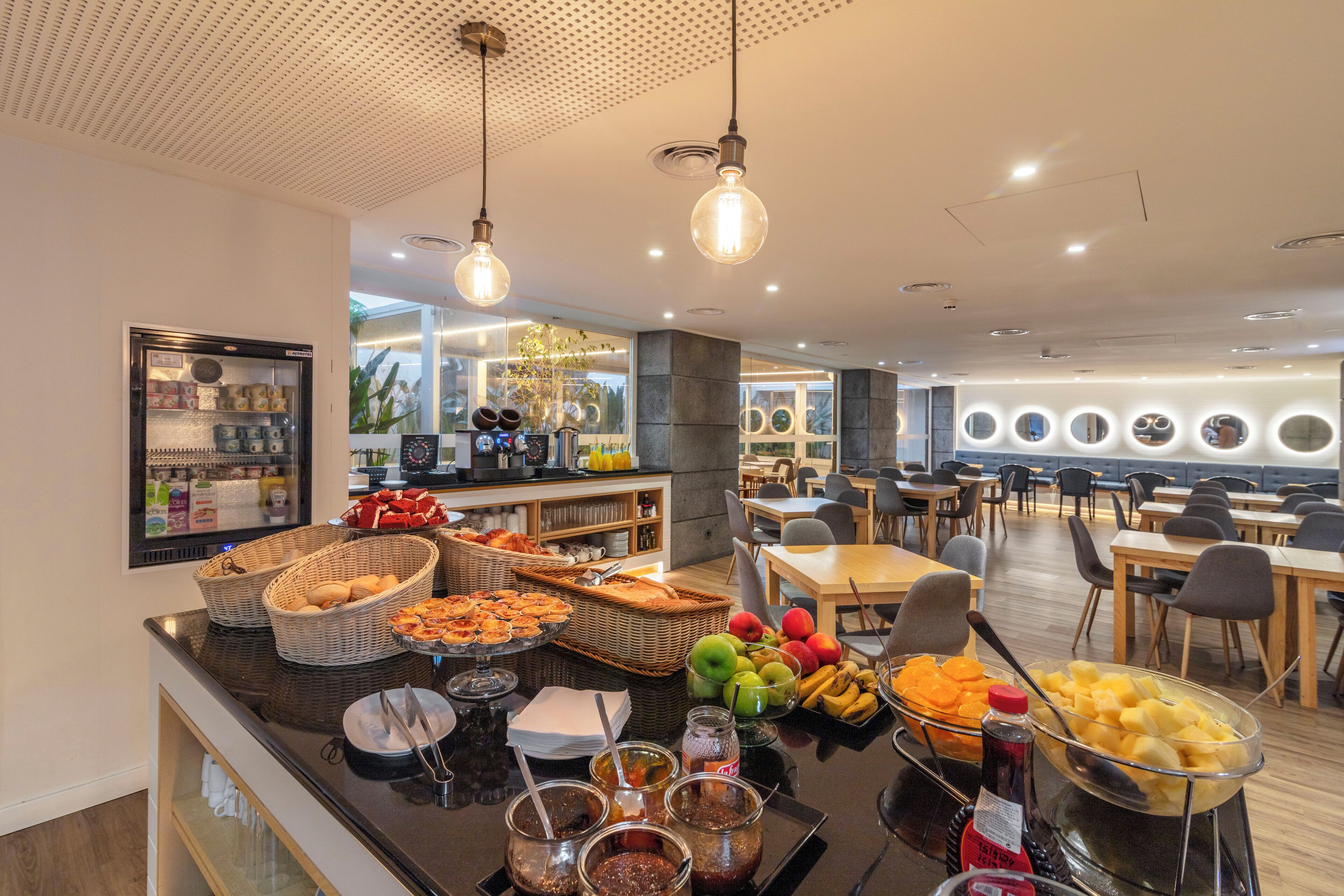 Desayuno continental incluido todos los días 
