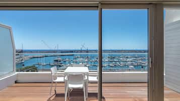 Family Suite, 2 Bedrooms, Sea View | Balcony