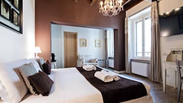 Suite, City View