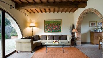 Villa, 3 habitaciones, cocina, vista al jardín | 1 habitación, sábanas italianas Frette y ropa de cama de alta calidad