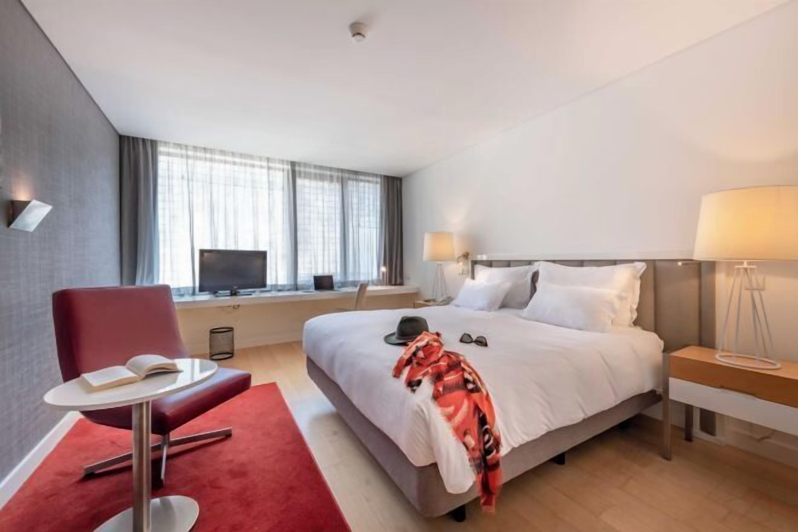Minibar, in-room safe, desk, blackout curtains