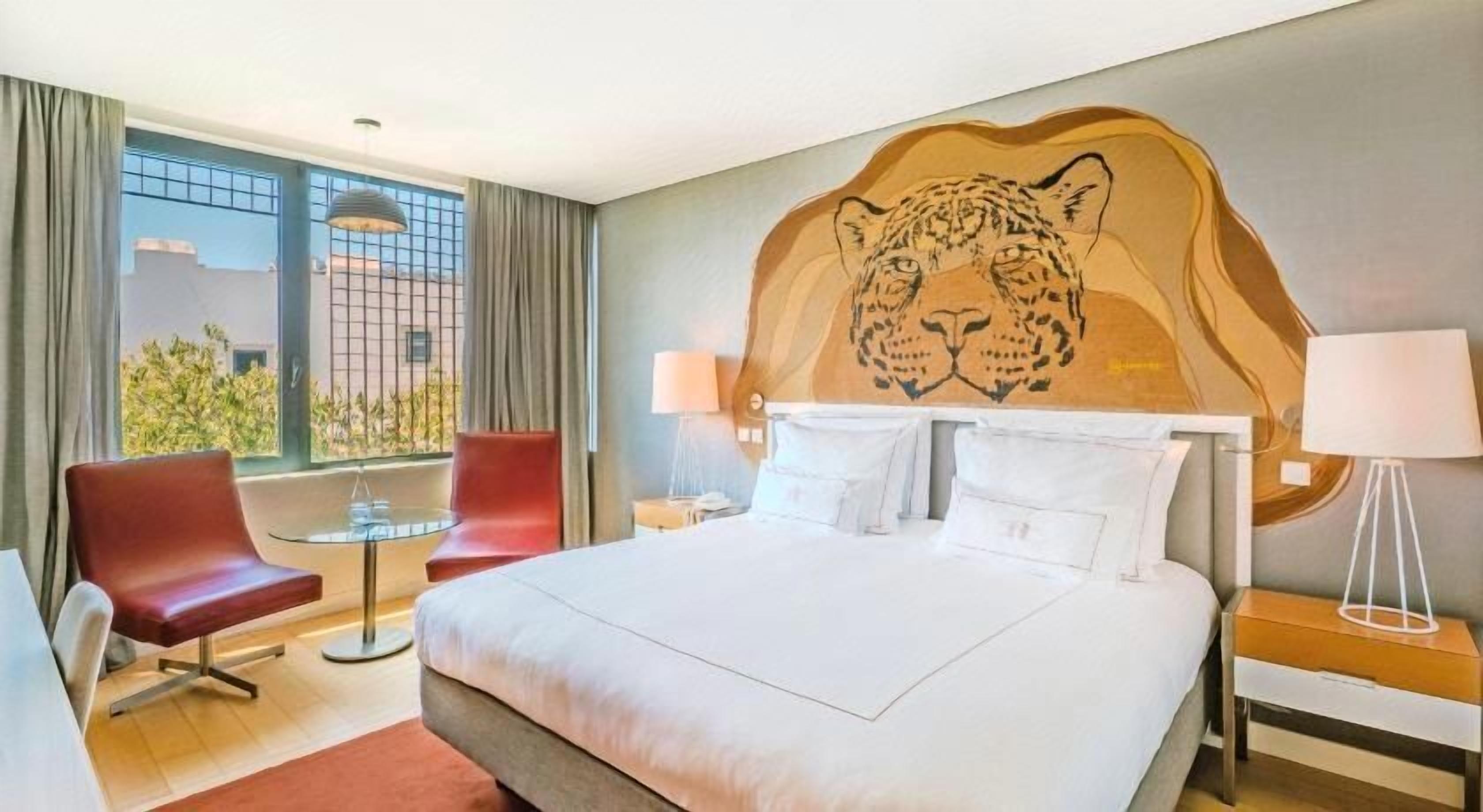 Minibar, in-room safe, desk, blackout curtains
