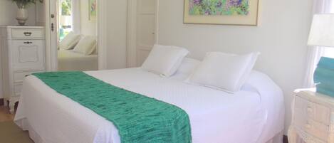 Junior-Suite, 1 Doppelbett | Hochwertige Bettwaren, Zimmersafe, individuell dekoriert