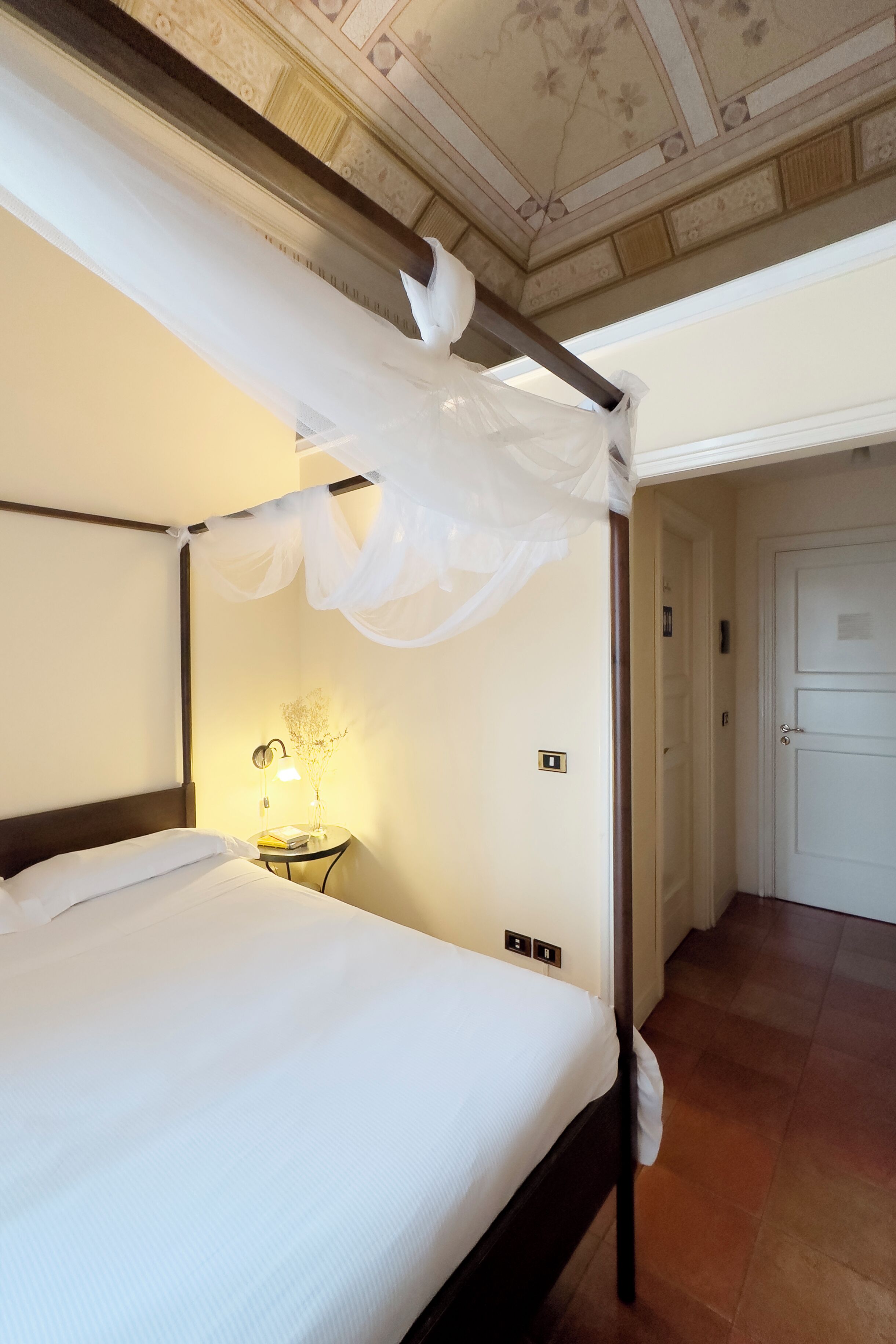 Single Room | Premium bedding, minibar, in-room safe, desk