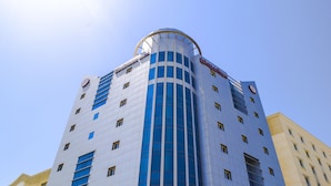 Front of property - Chairmen Hotel (Doha)
