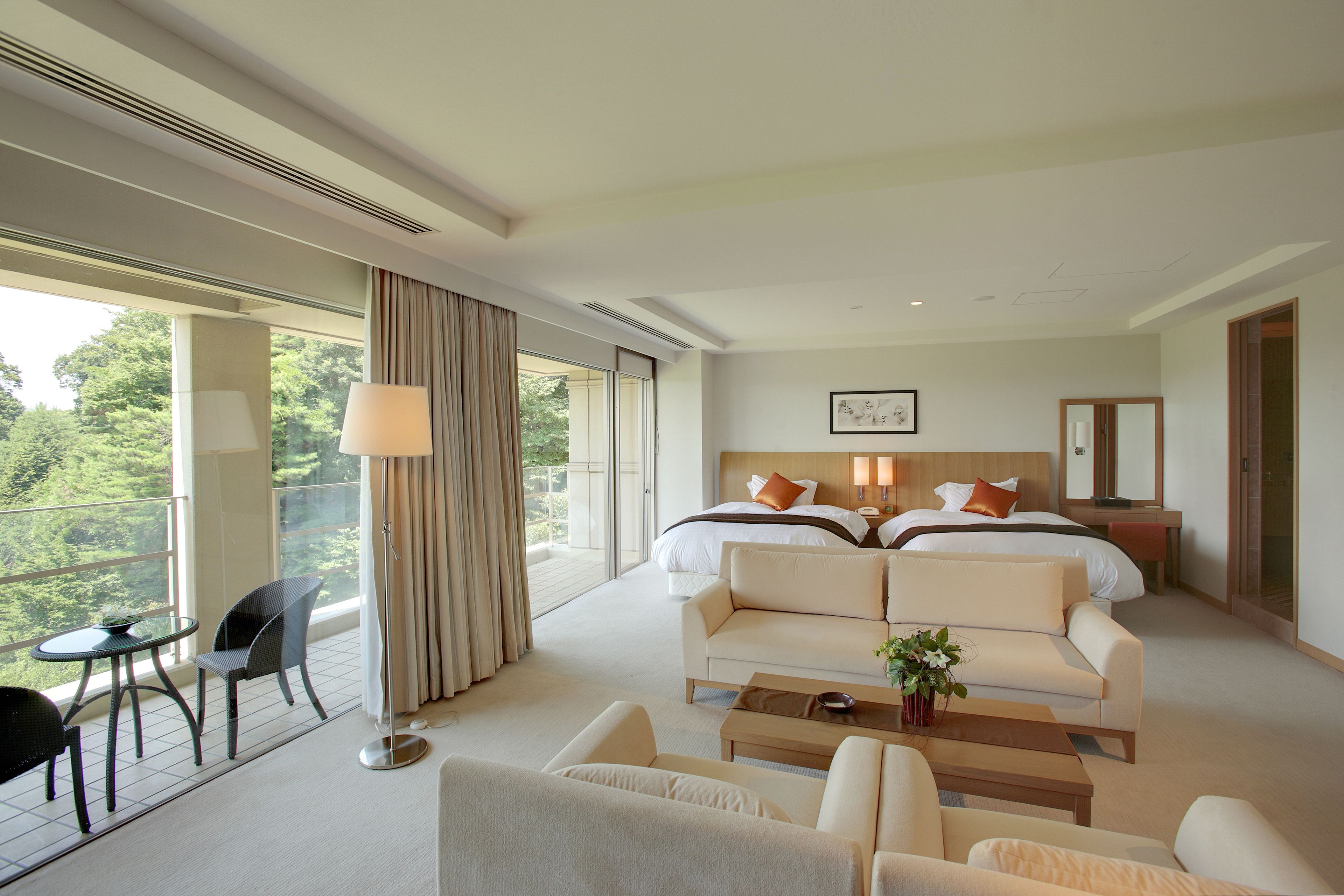 superior suite | premium bedding, in-room safe, desk, blackout curtains