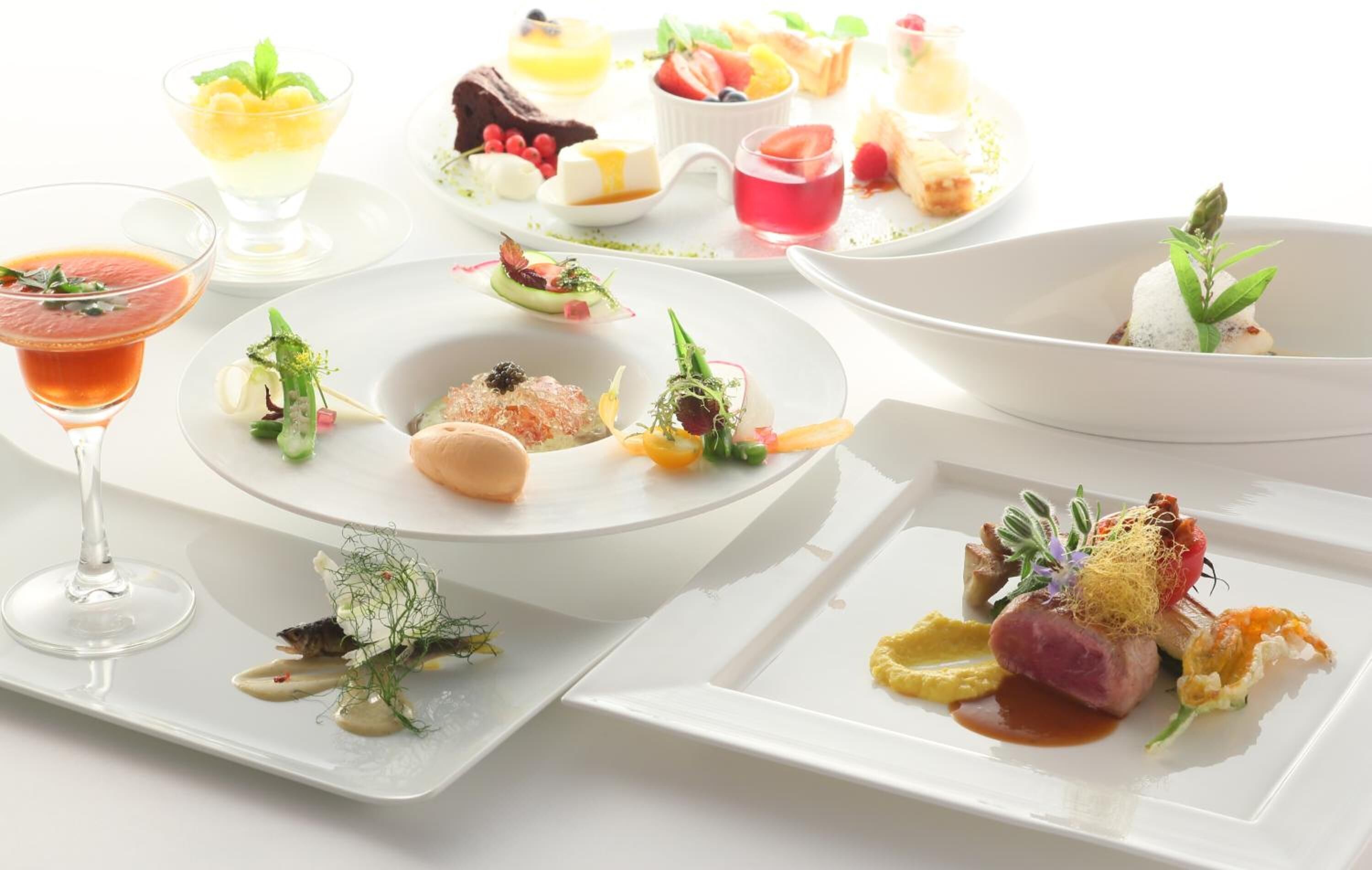 breakfast, lunch, dinner served; garden views