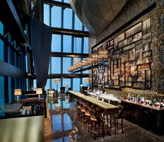 3 restaurants, breakfast, lunch, dinner served; international cuisine