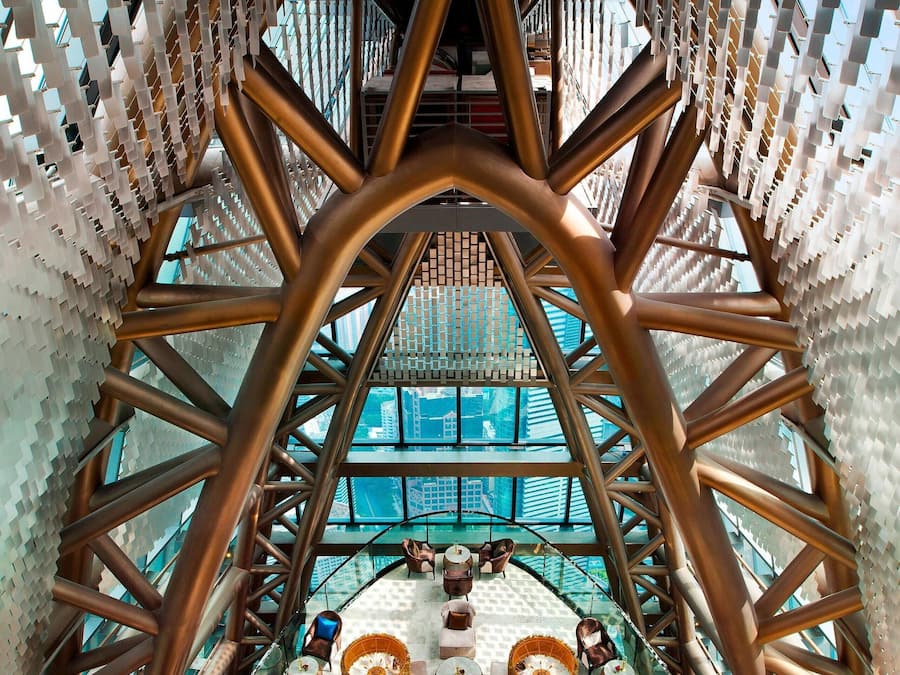 3 restaurants, breakfast, lunch, dinner served; international cuisine