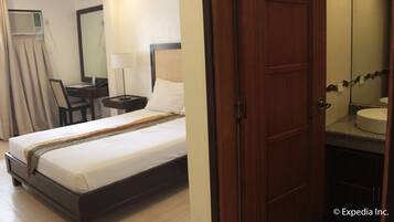 Minibar, in-room safe, desk, blackout drapes