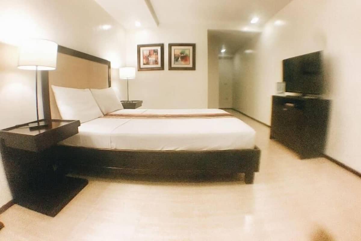 Minibar, in-room safe, desk, blackout curtains