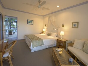 Luxury-Doppel- oder -Zweibettzimmer, Talblick | Bettwäsche aus ägyptischer Baumwolle, hochwertige Bettwaren