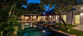 Chandra Bali Villas