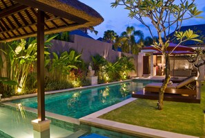 Family Villa (3.5 Bedroom with 3/4 sized bed)