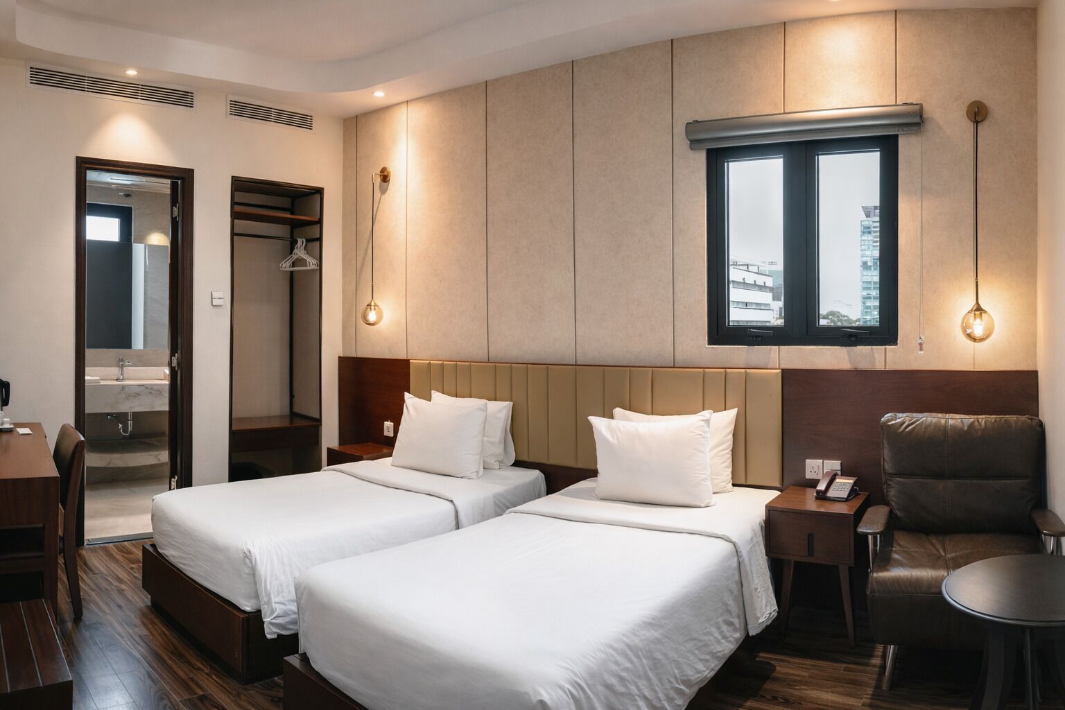 Superior Twin Room (Without Window) | Minibar, in-room safe, free WiFi, bed sheets