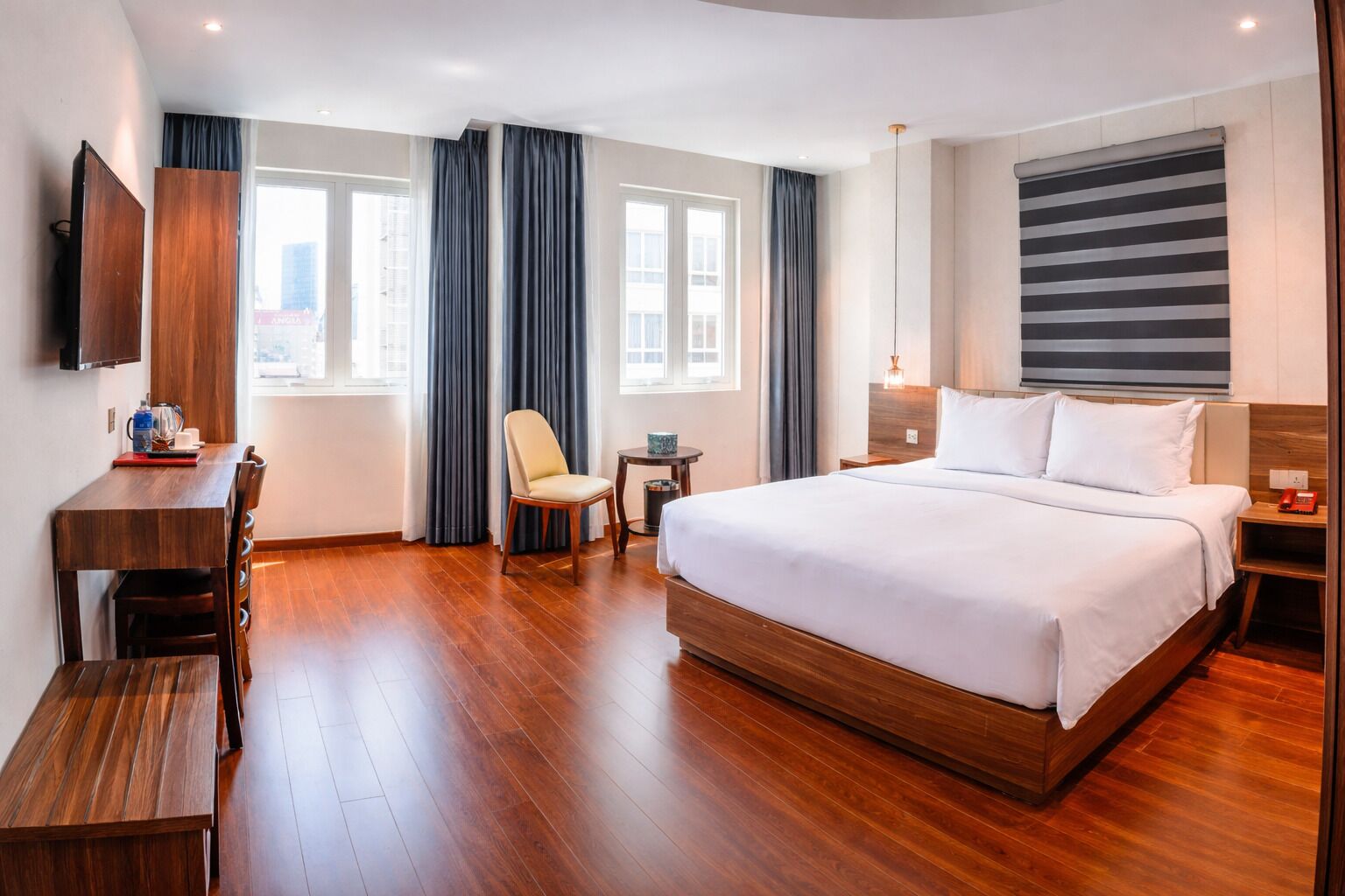 Deluxe Double Room (Window) | Minibar, in-room safe, free WiFi, bed sheets