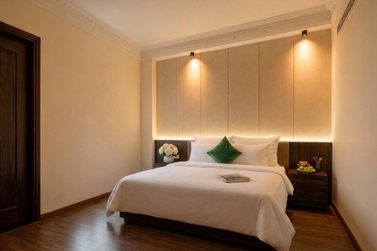 Phòng đôi Economy (No Window) | Bộ đồ giường cao cấp, minibar, két bảo mật tại phòng, bàn 