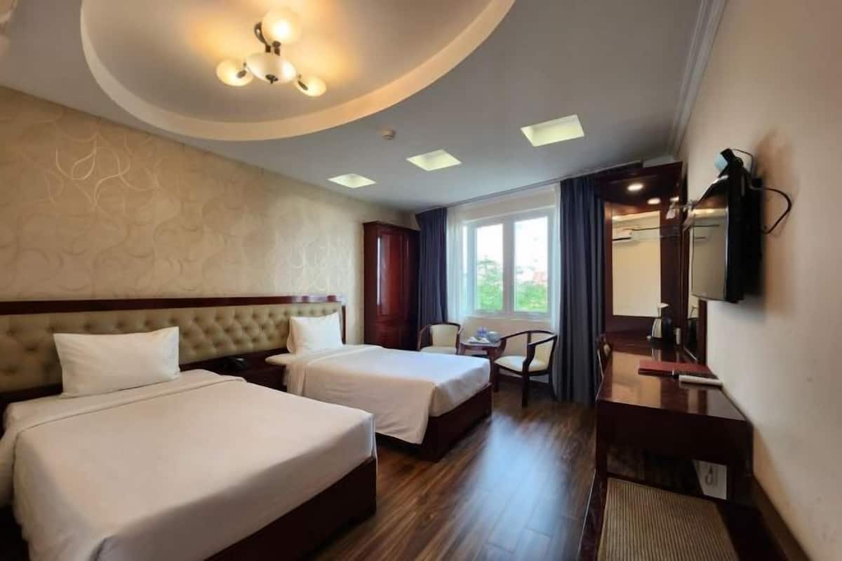 Minibar, in-room safe, free WiFi, bed sheets