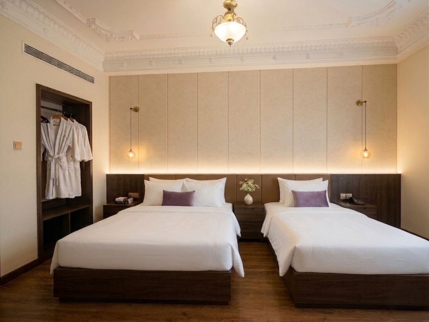 Premium bedding, minibar, in-room safe, desk