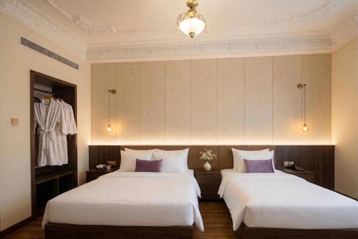 Phòng 3 Superior (No Window) | Bộ đồ giường cao cấp, minibar, két bảo mật tại phòng, bàn 