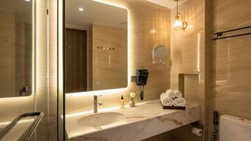 Free toiletries, hair dryer, slippers, bidet