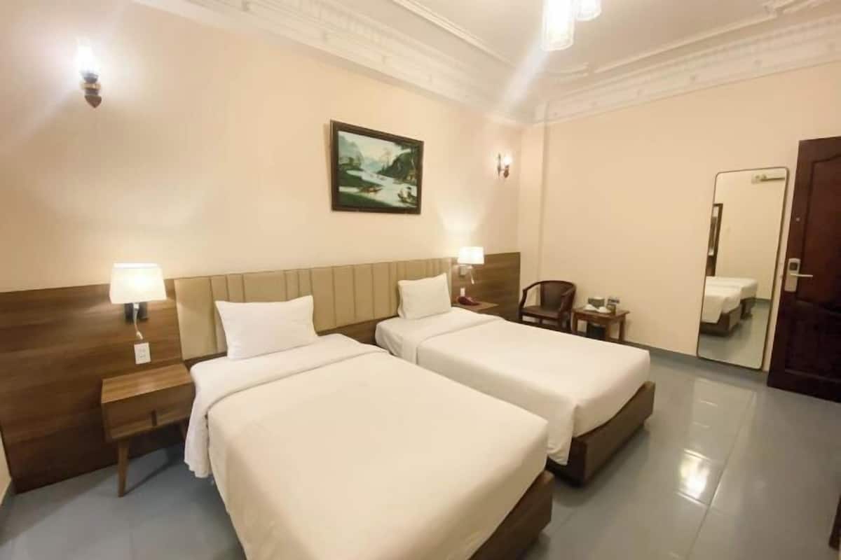 Minibar, in-room safe, free WiFi, bed sheets