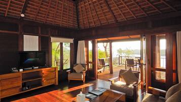 Three Bedroom Private Pool Villa | Premium bedding, in-room safe, desk, laptop workspace