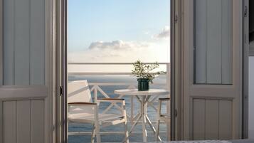 1 bedroom, premium bedding, pillow-top beds, in-room safe