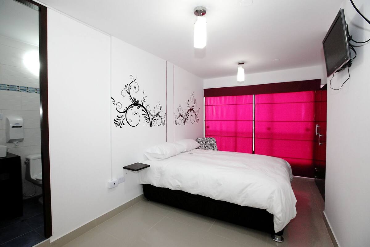 Down duvets, in-room safe, individually decorated, free WiFi