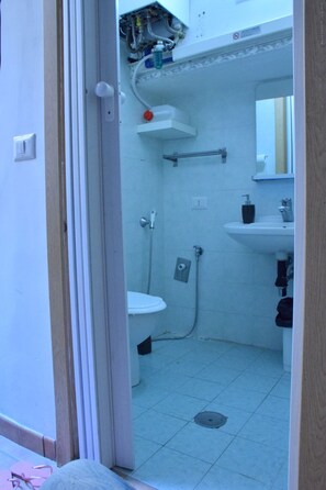Chambre Double, salle de bains privée | Salle de bain