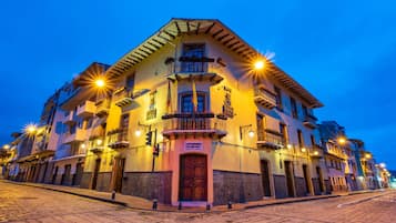 Fachada de la propiedad