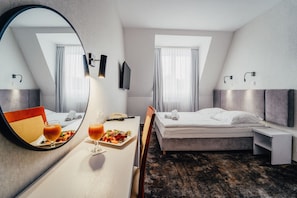 Premium bedding, in-room safe, desk, blackout curtains - Hotel Jantar (Ustka)