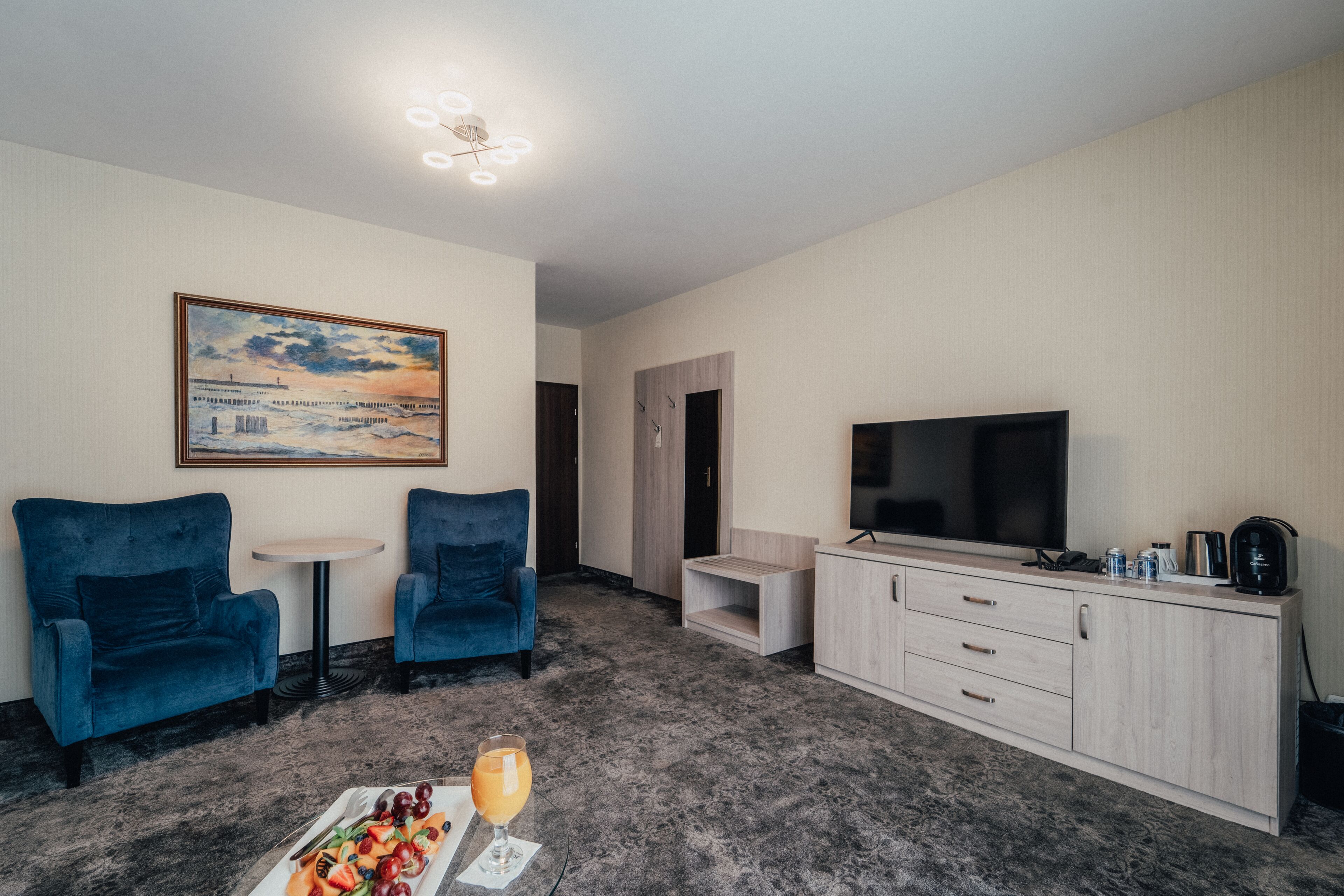 apartment | 1 bedroom, premium bedding, in-room safe, desk