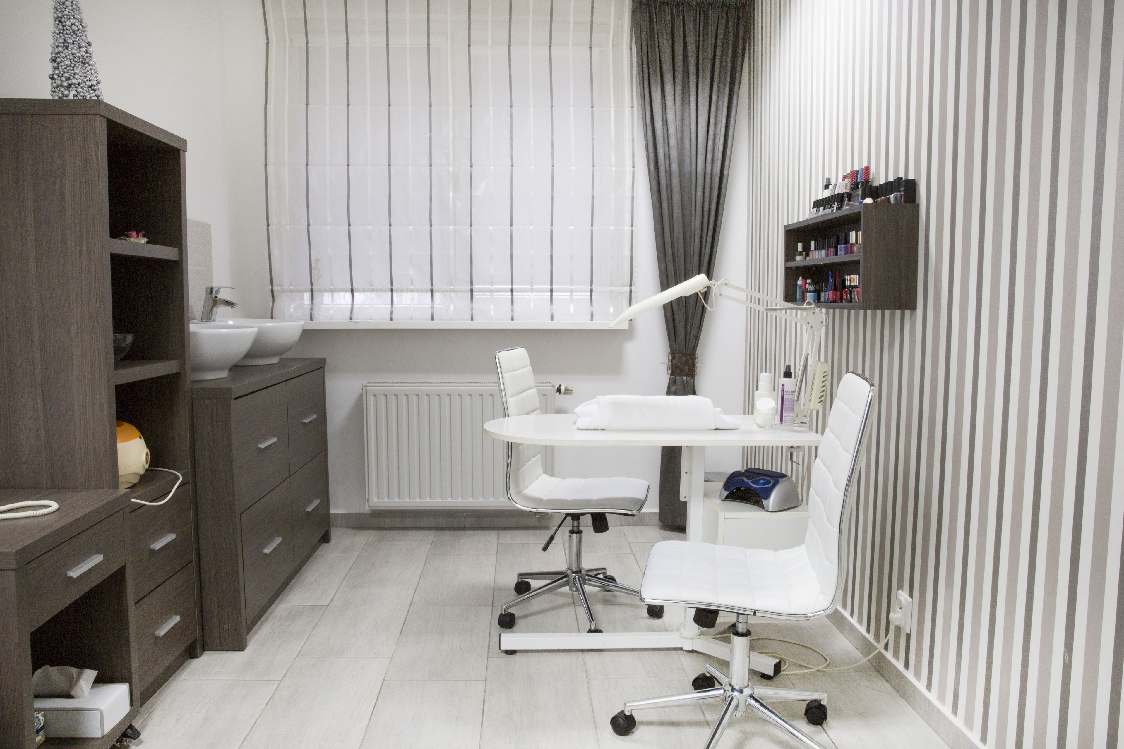 couples treatment room(s), sauna, hot tub, steam room, body treatments