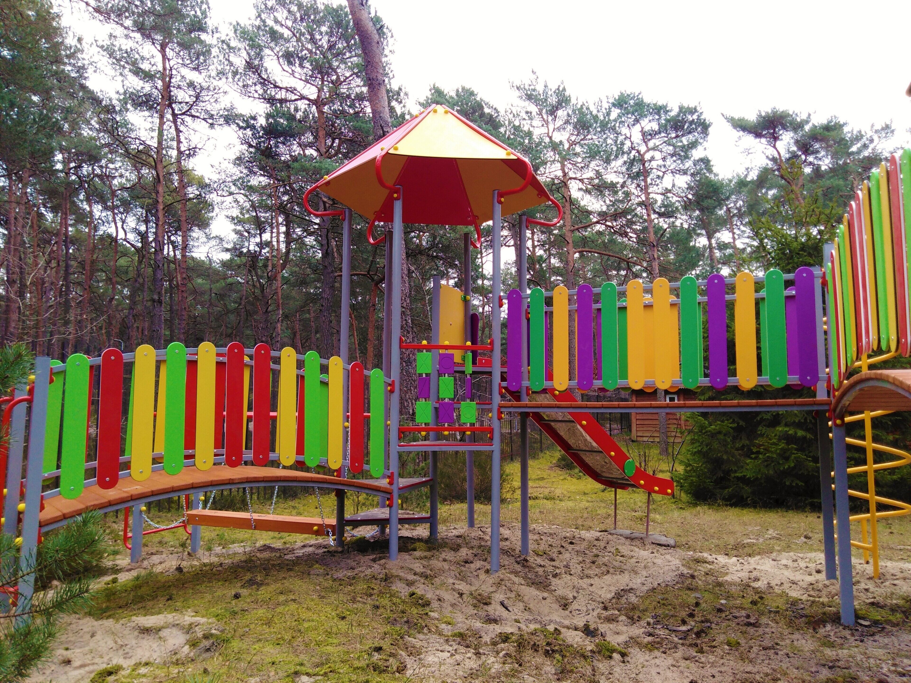 children’s play area – outdoor