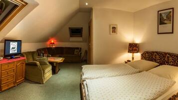 Family Room | In-room safe, desk, blackout curtains, soundproofing