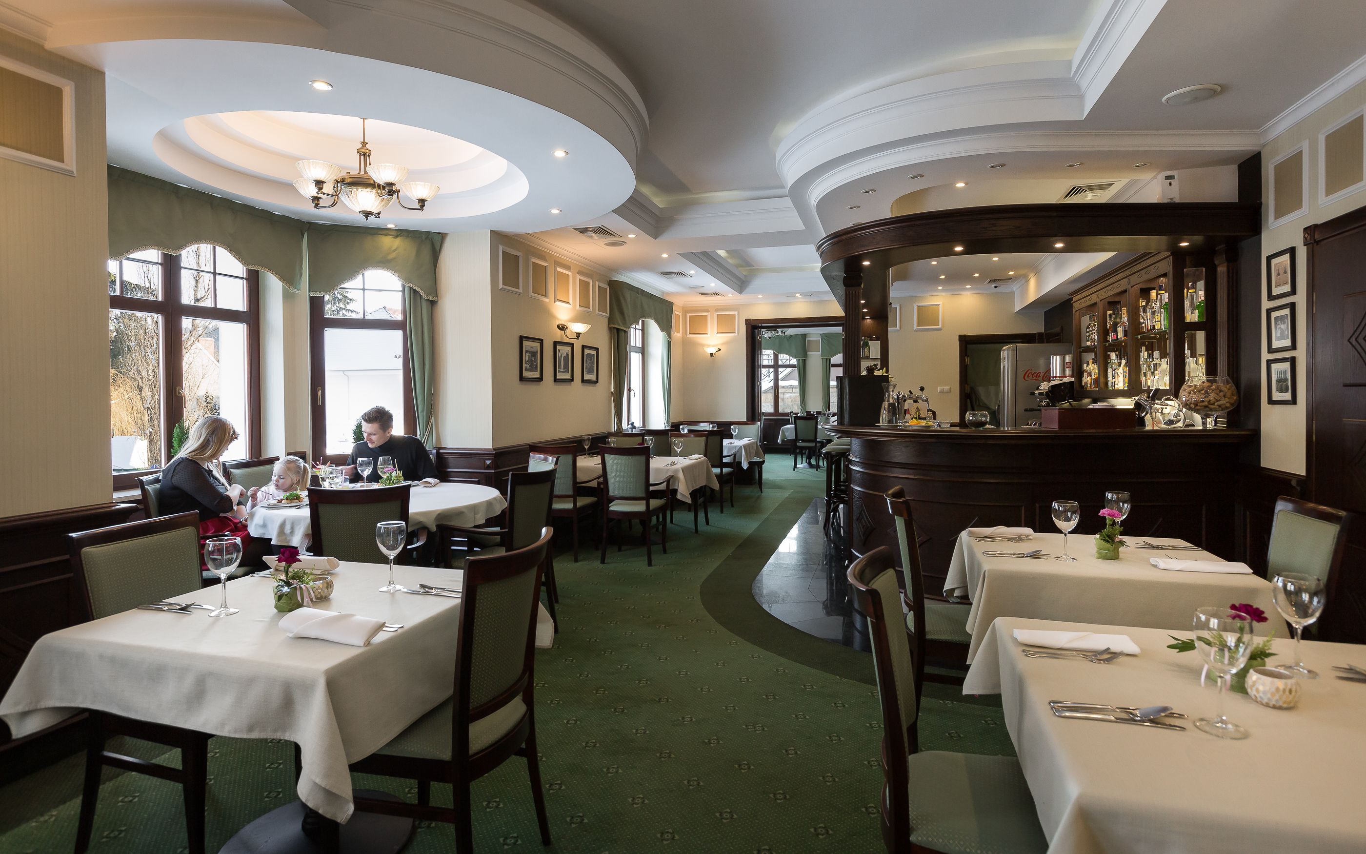 breakfast, lunch, dinner served; polish cuisine, al fresco dining