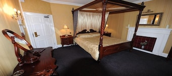 King s Croft Hotel