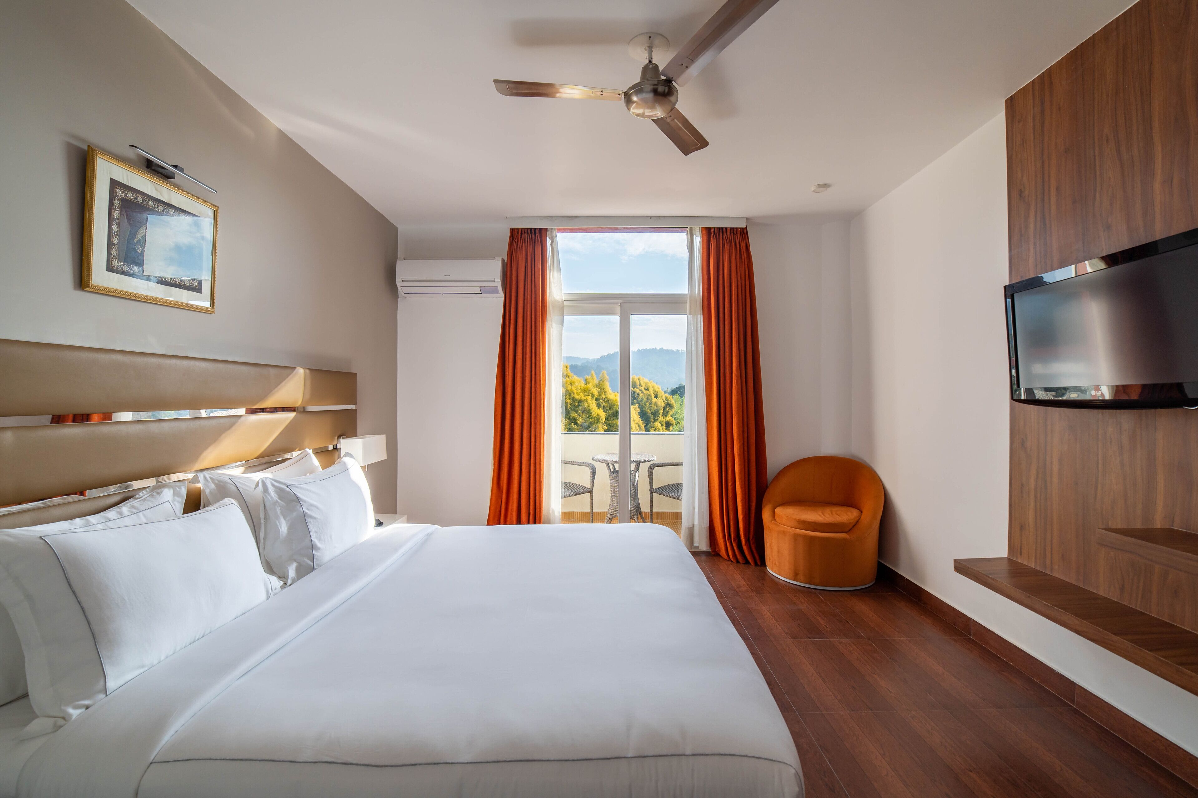 Jungle View Room | Premium bedding, minibar, individually furnished, desk