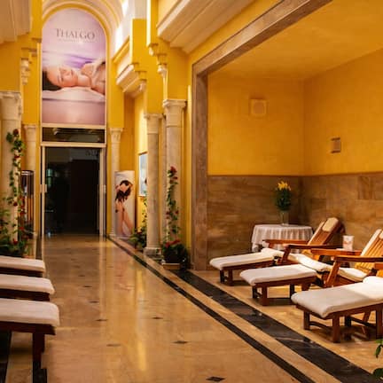 Couples treatment rooms, Turkish bath, body treatments, hydrotherapy