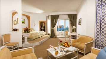 1 bedroom, minibar, in-room safe, desk