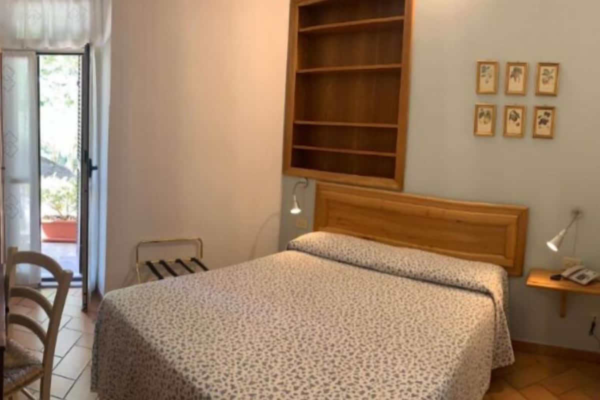 Economy Double Room | Free WiFi
