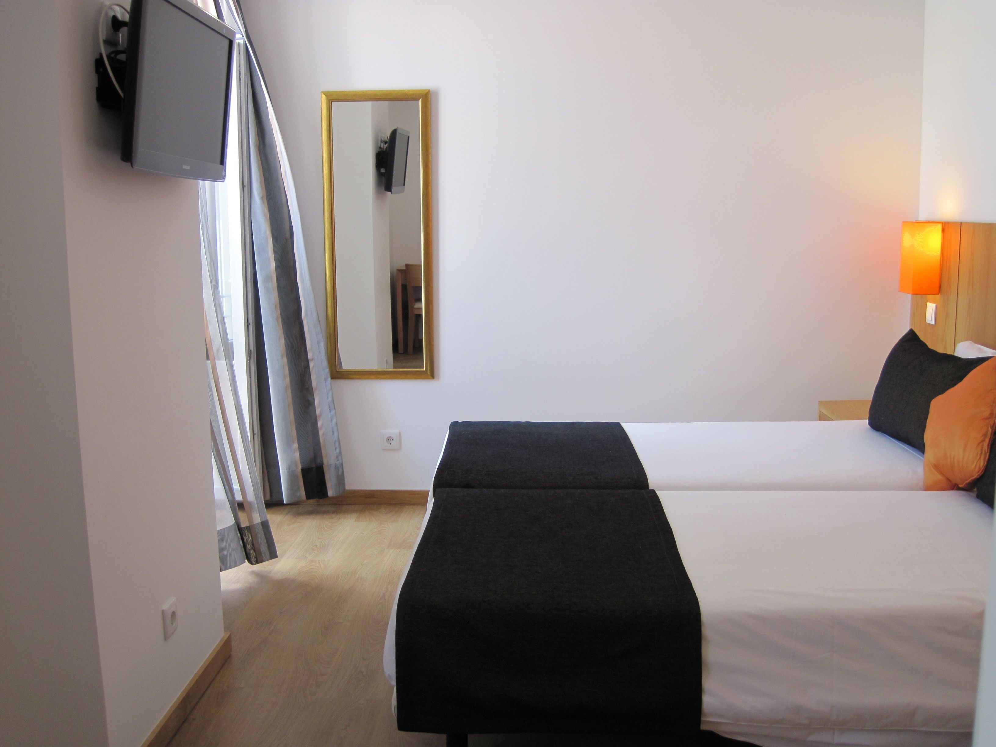 comfort double room | 1 bedroom, minibar, in-room safe, desk