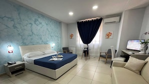 1 bedroom, in-room safe, desk, blackout drapes - Residence Costa Del Sole (Catania)