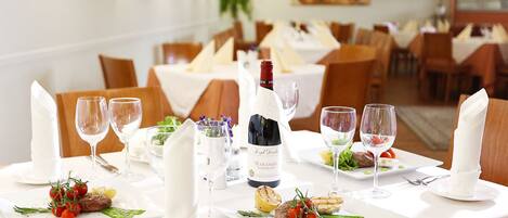 2 Restaurants, Frühstück