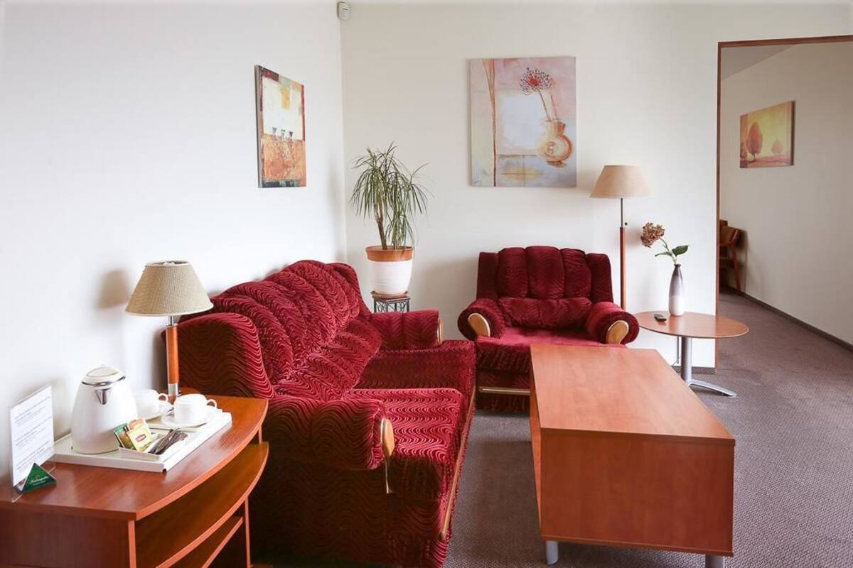 desk, blackout curtains, iron/ironing board, free wifi