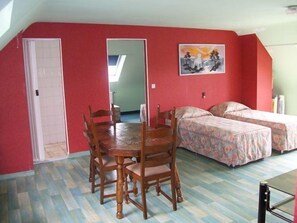 Quarto quádruplo | Berços (sobretaxa), Wi-Fi de cortesia
